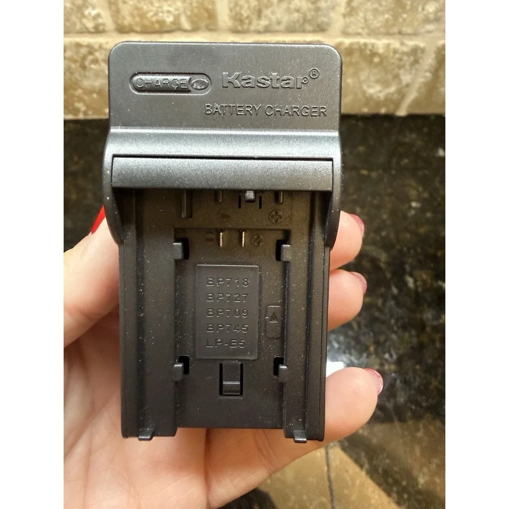 Canon‎ VIXIA HF R600 Video Camcorder Camera Full HD 57x Zoom CMOS